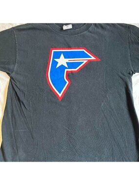 RARE! Authentic Famous Stars & Straps badge shirt from early 00’s